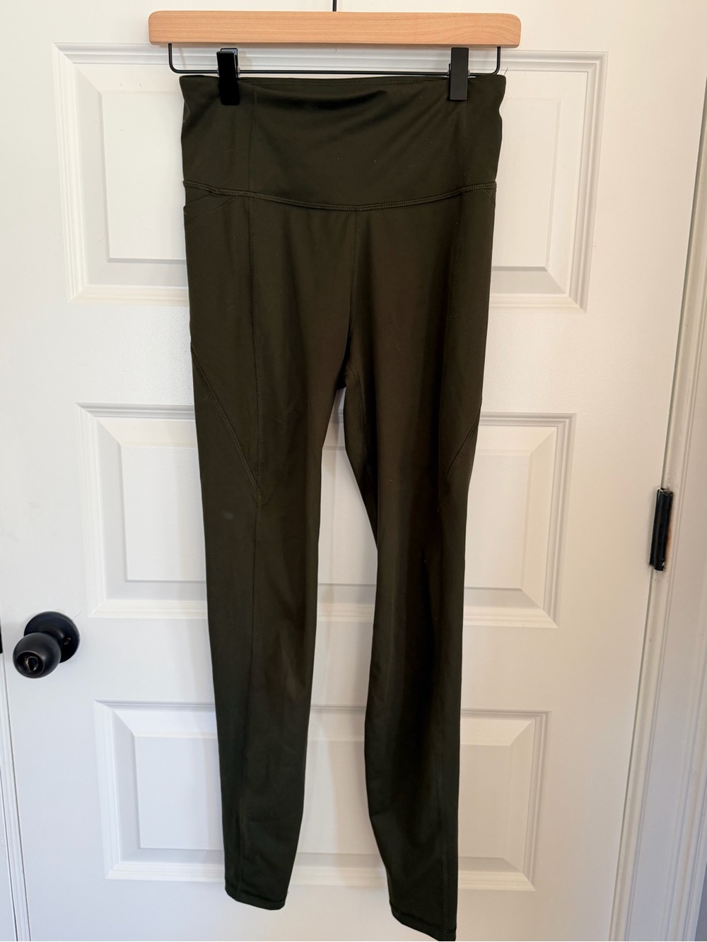NWOT All in motion green leggings xs